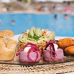 Hotell La Restuccia Masseria Urban - Discohotel Lequile